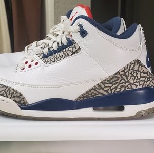 Air Jordan 3 True Blue